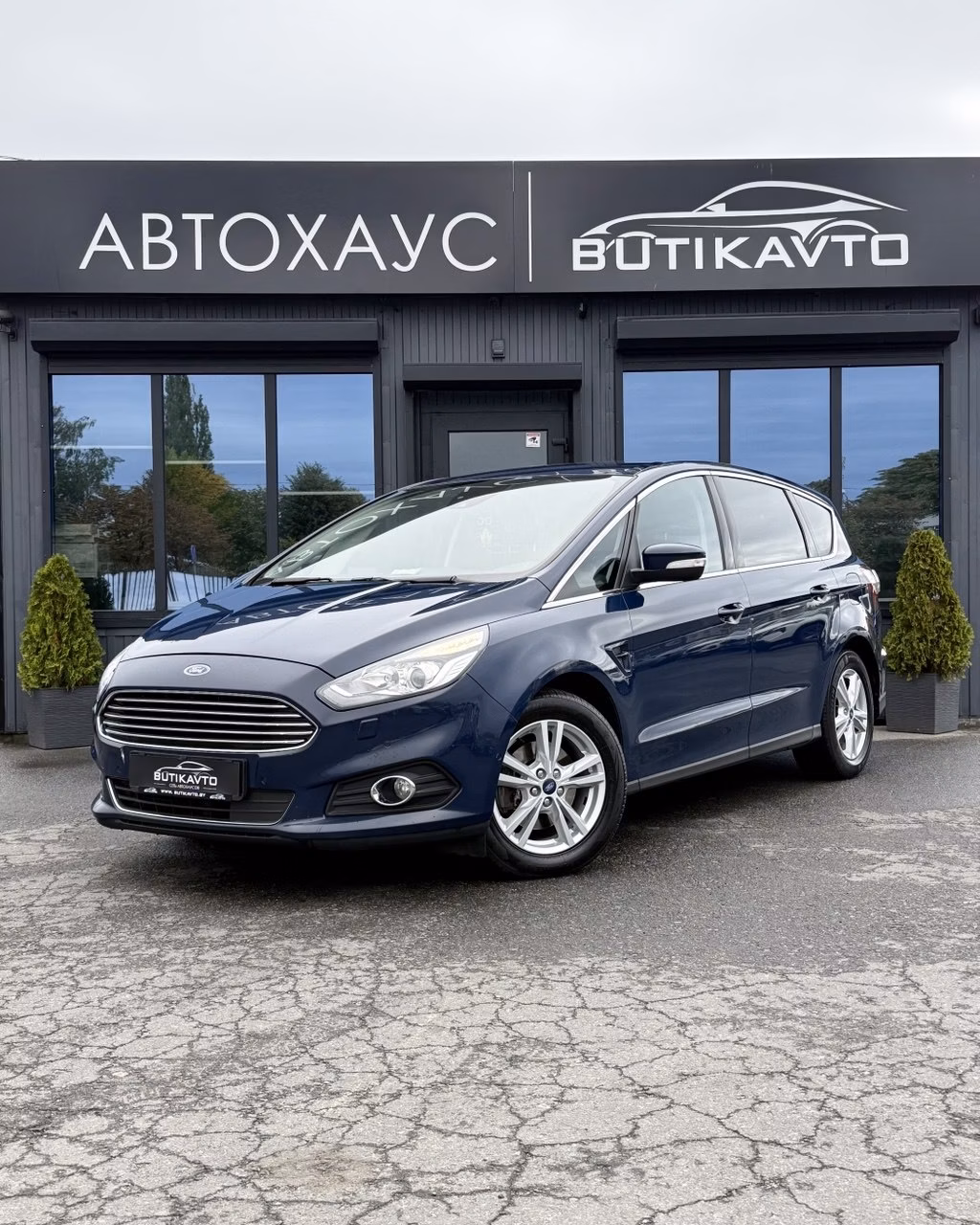 Ford S-MAX фото 3