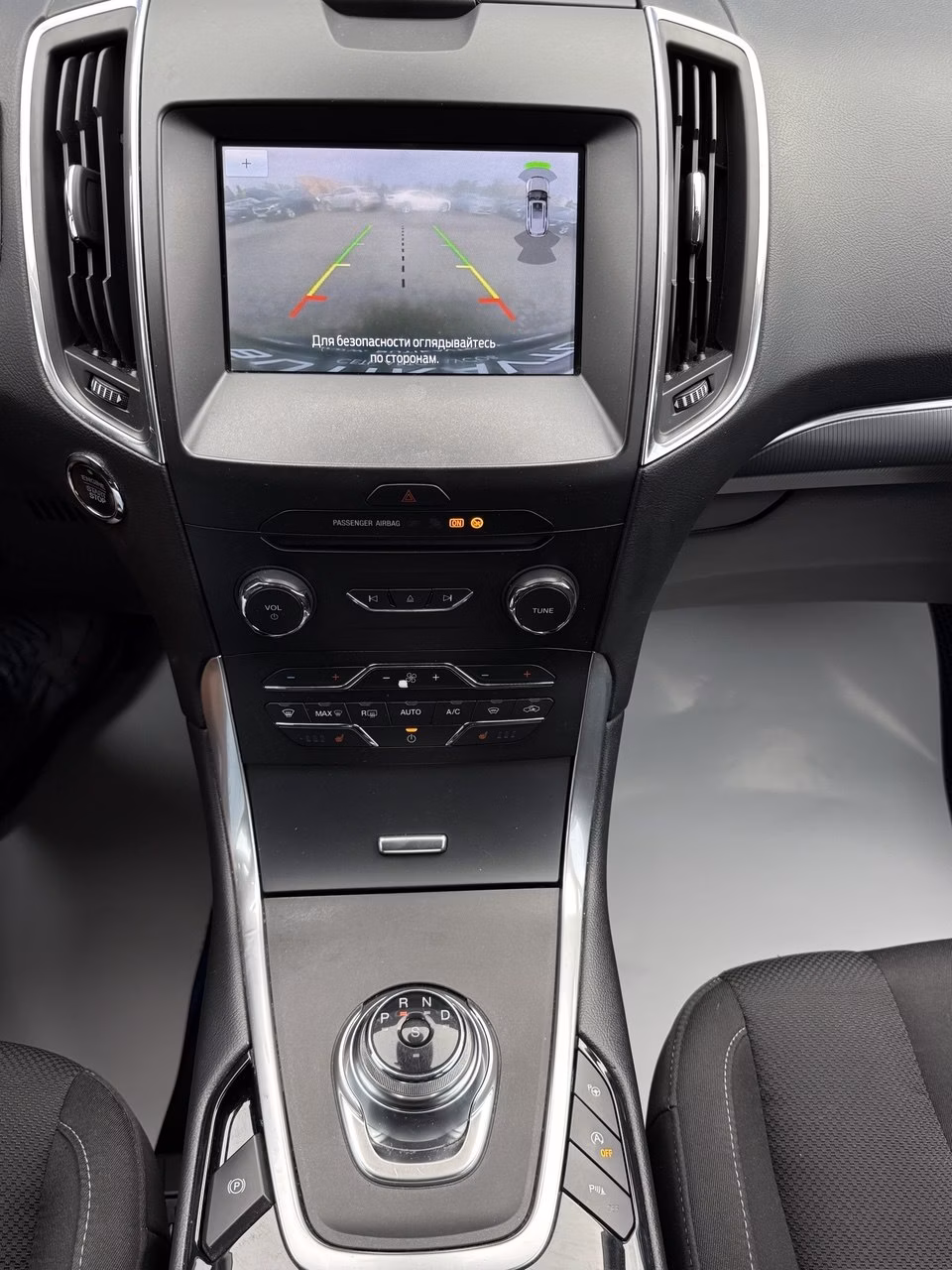 Ford S-MAX фото 10
