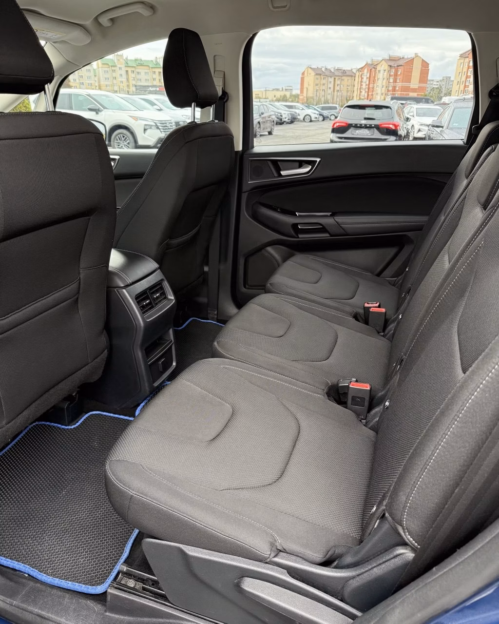 Ford S-MAX фото 14