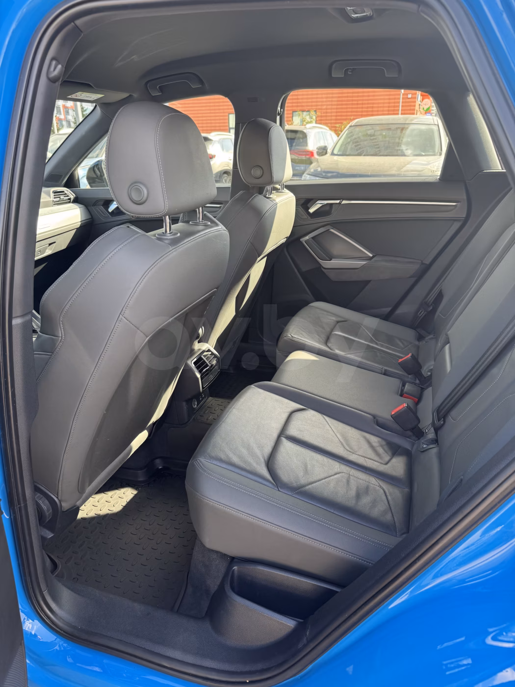 Audi Q3 фото 8