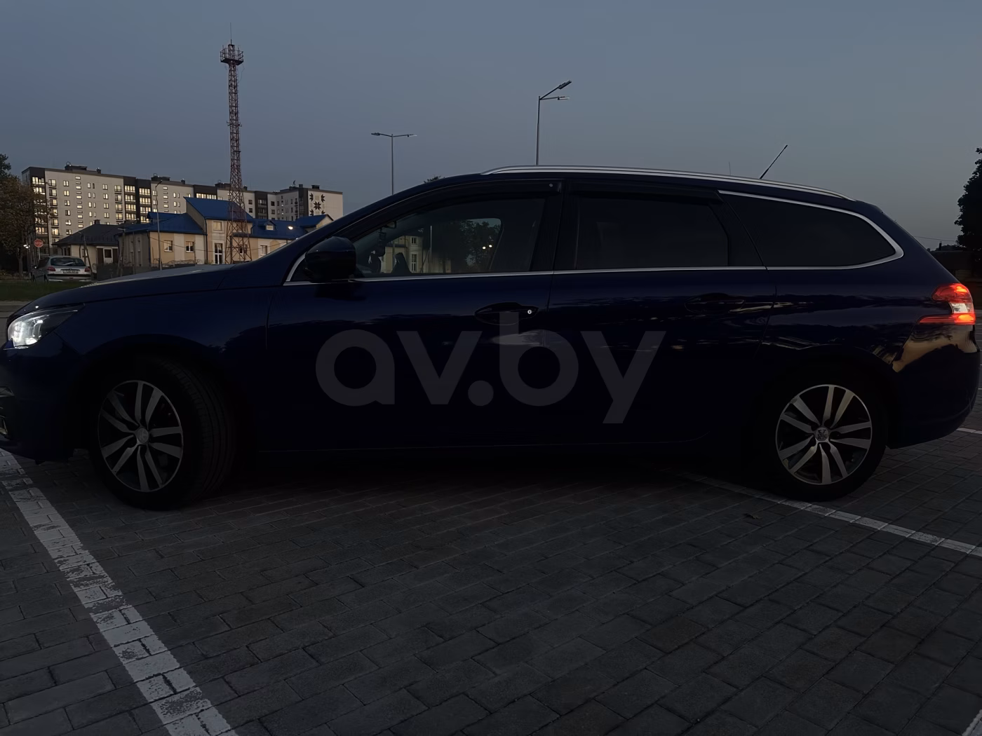 Peugeot 308 фото 2