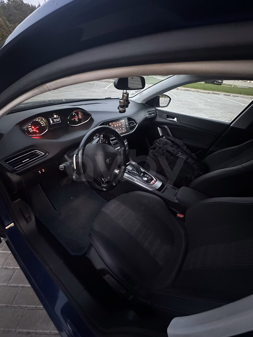 Peugeot 308 фото 12