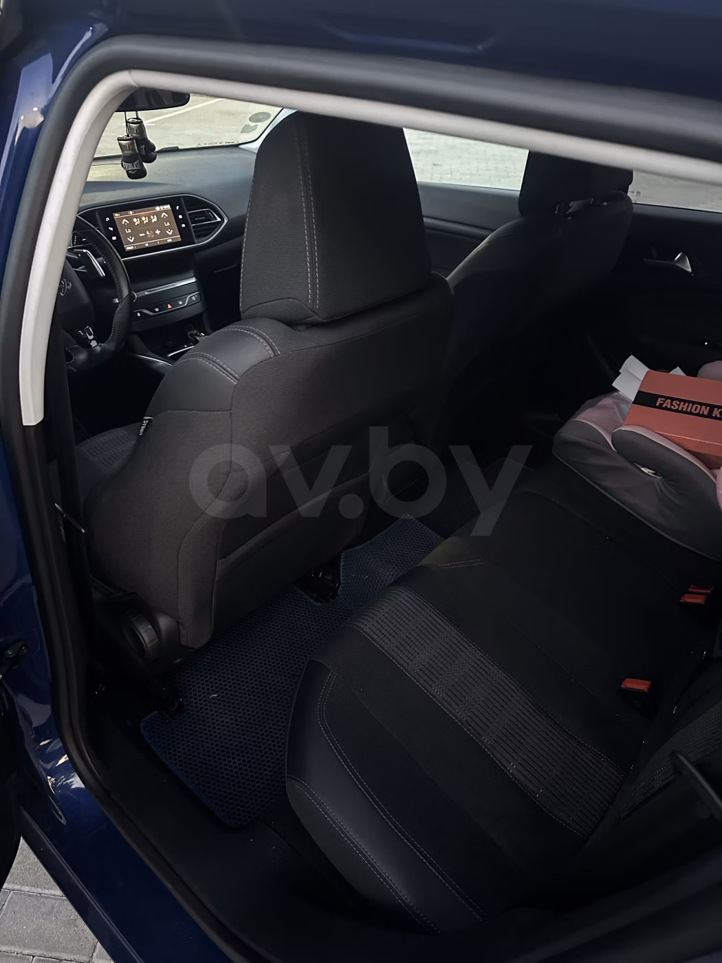 Peugeot 308 фото 16