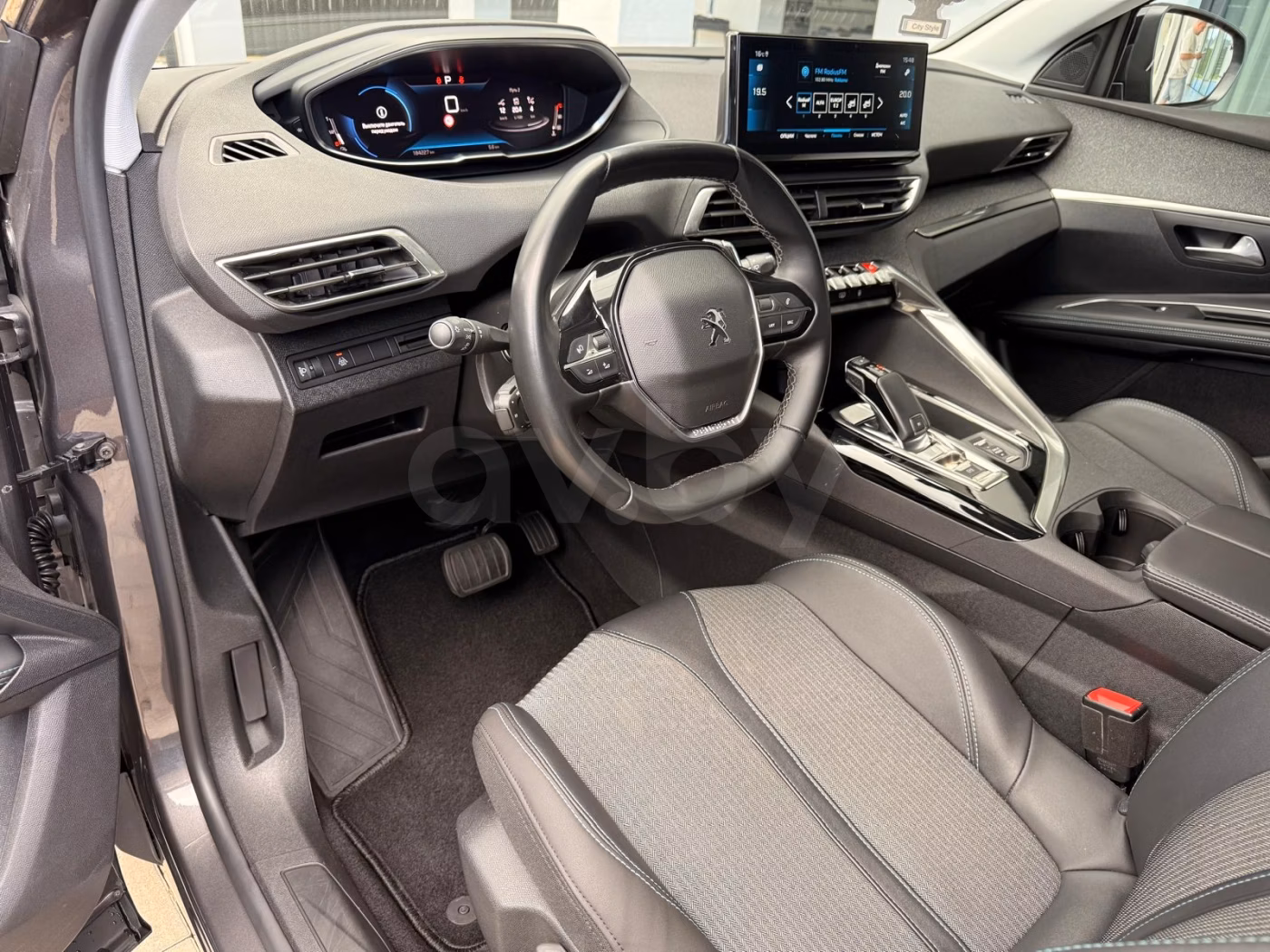 Peugeot 5008 фото 11