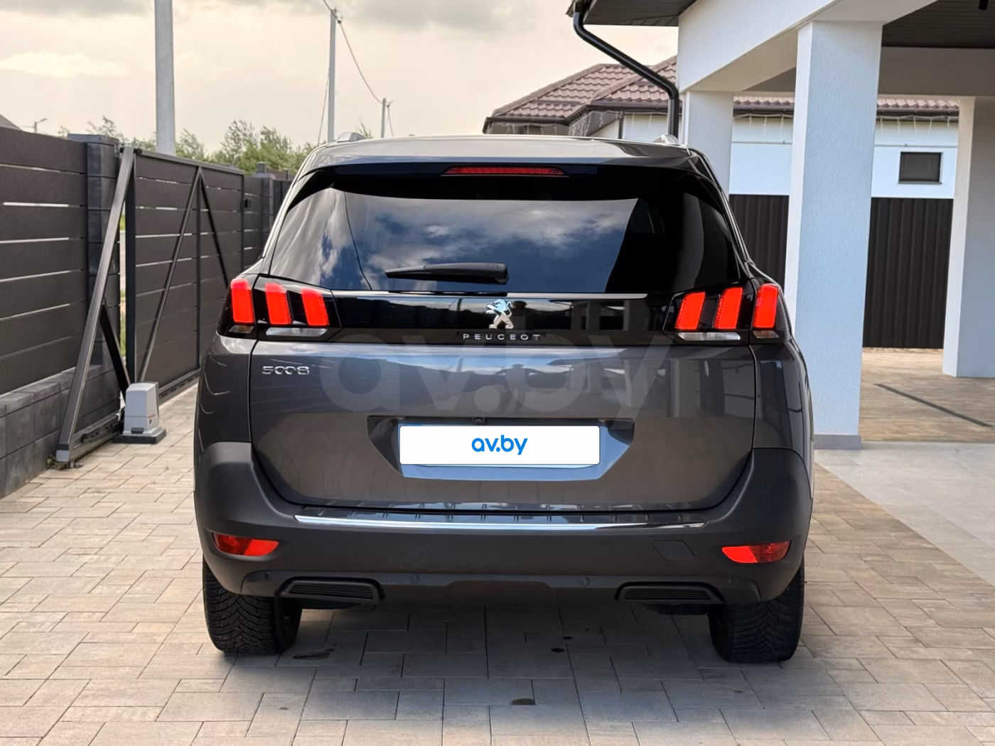 Peugeot 5008 фото 15