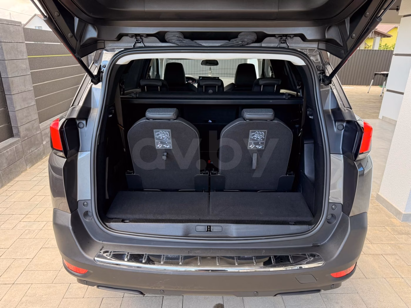 Peugeot 5008 фото 16