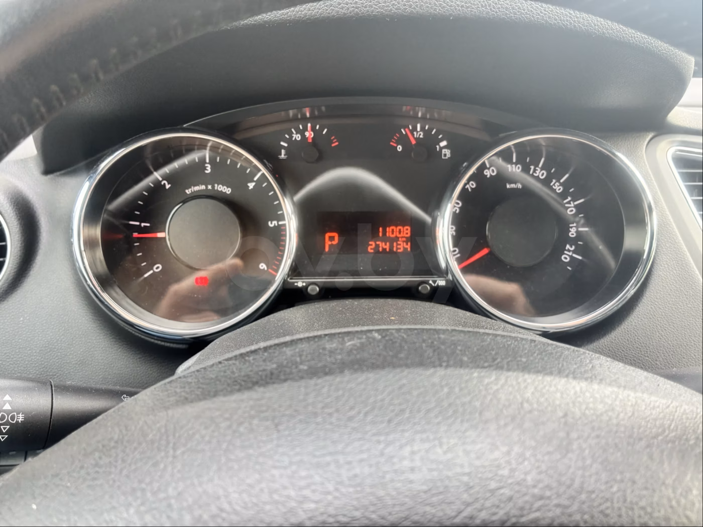 Peugeot 5008 фото 18