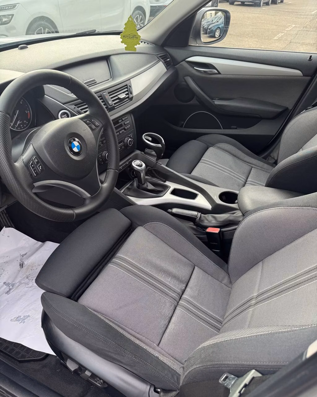 BMW X1 фото 10