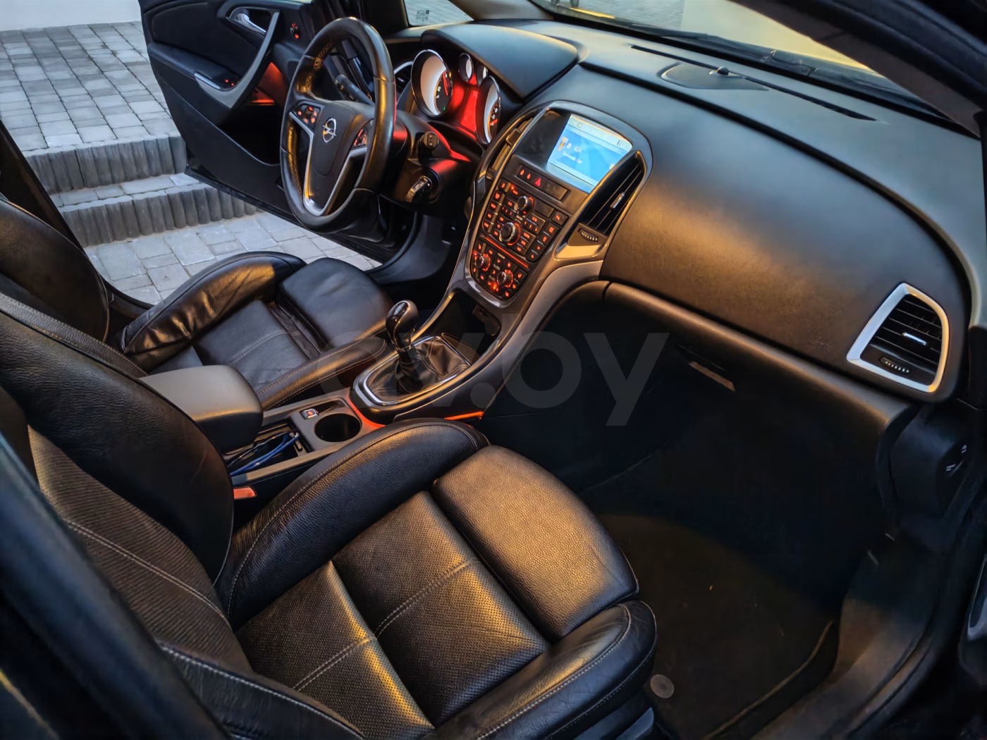 Opel Astra фото 8