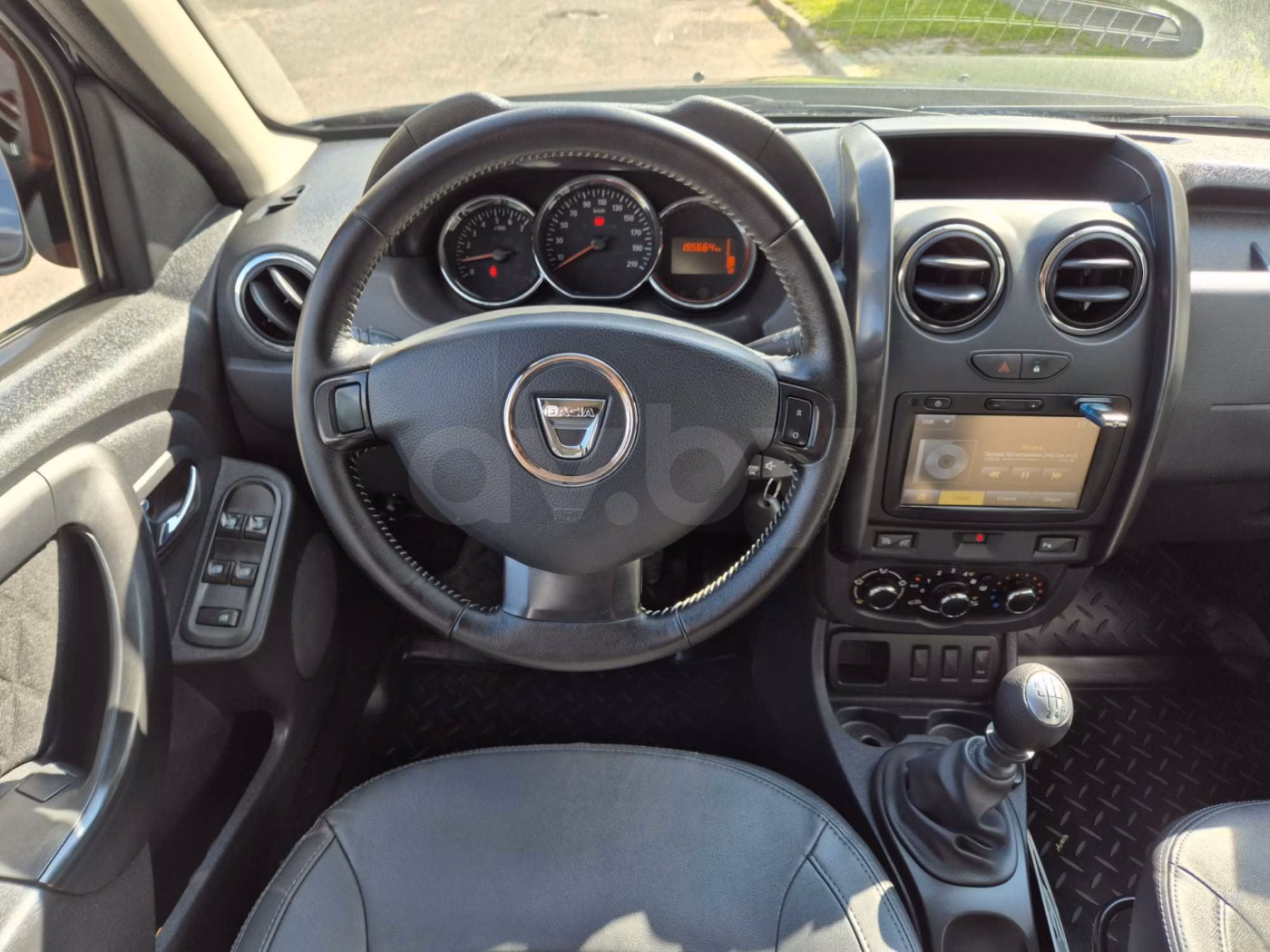 Dacia Duster фото 11