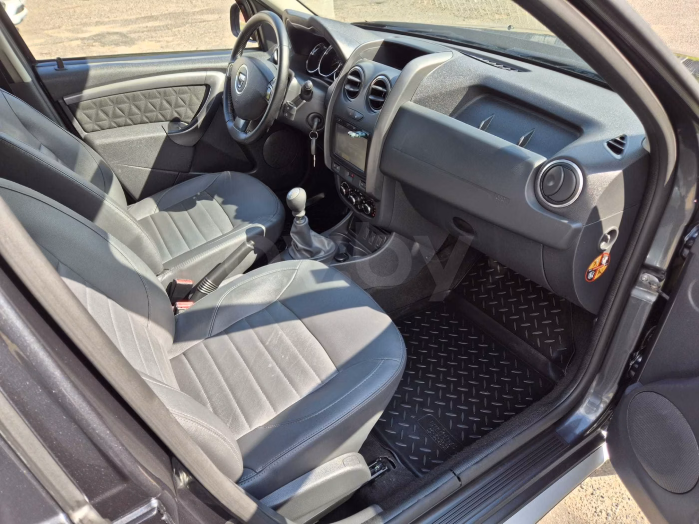Dacia Duster фото 14