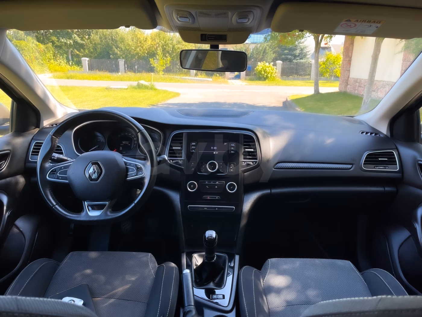Renault Megane фото 9
