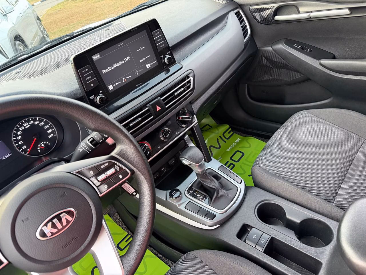 Kia Seltos фото 10