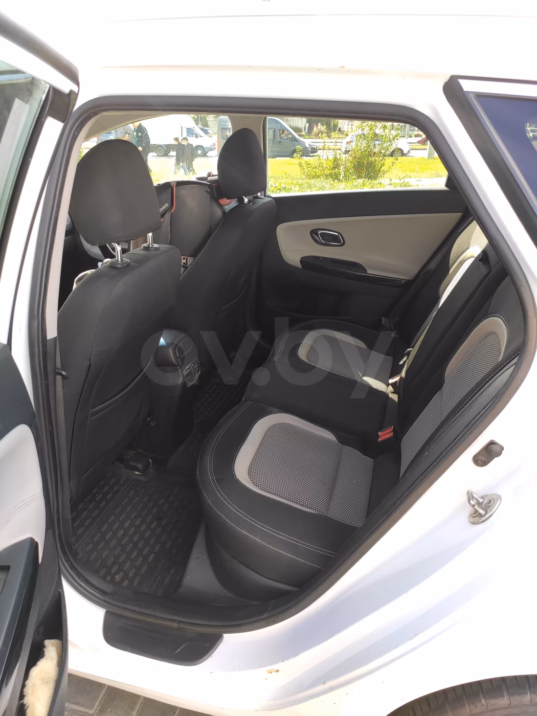 Kia Cee'd фото 10