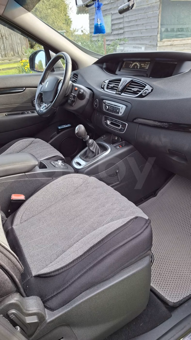 Renault Grand Scenic фото 6