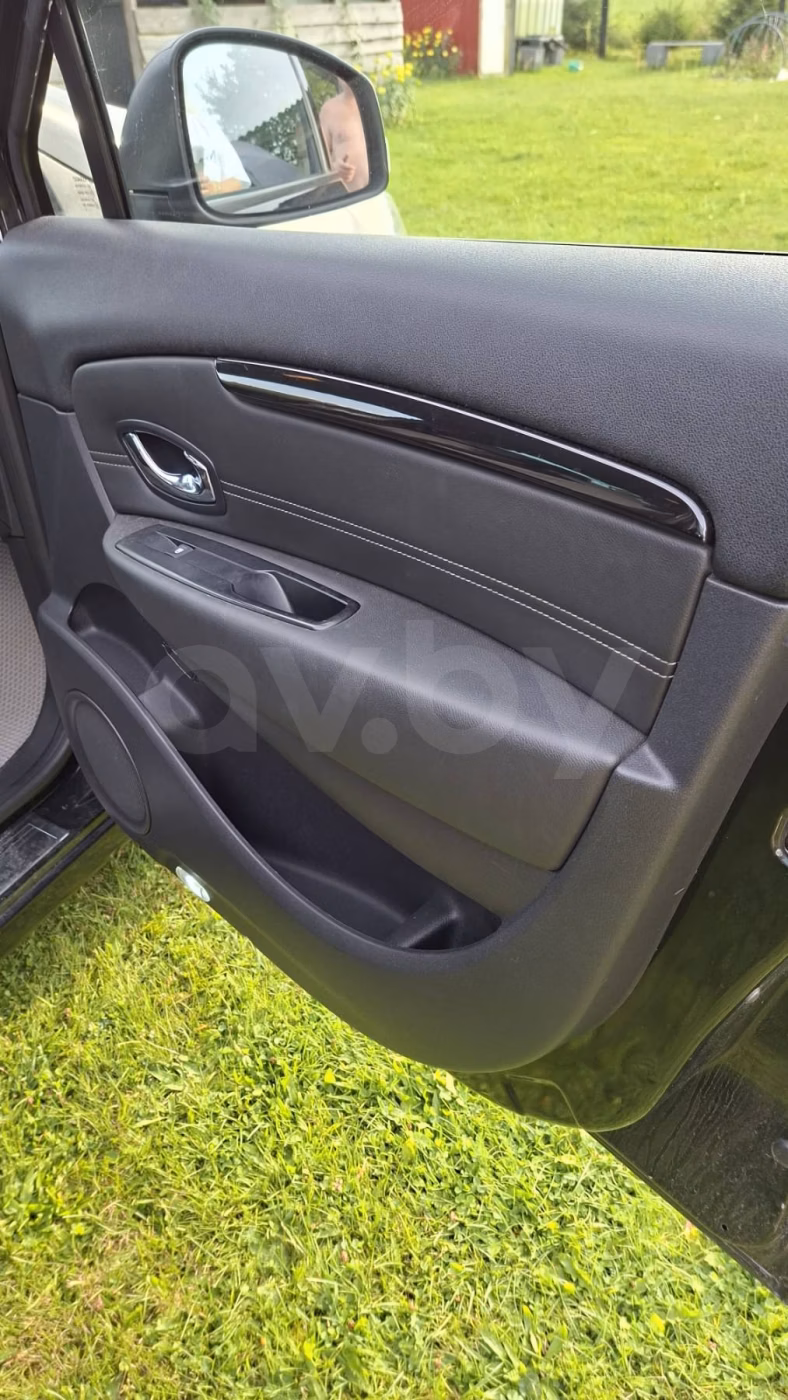 Renault Grand Scenic фото 7