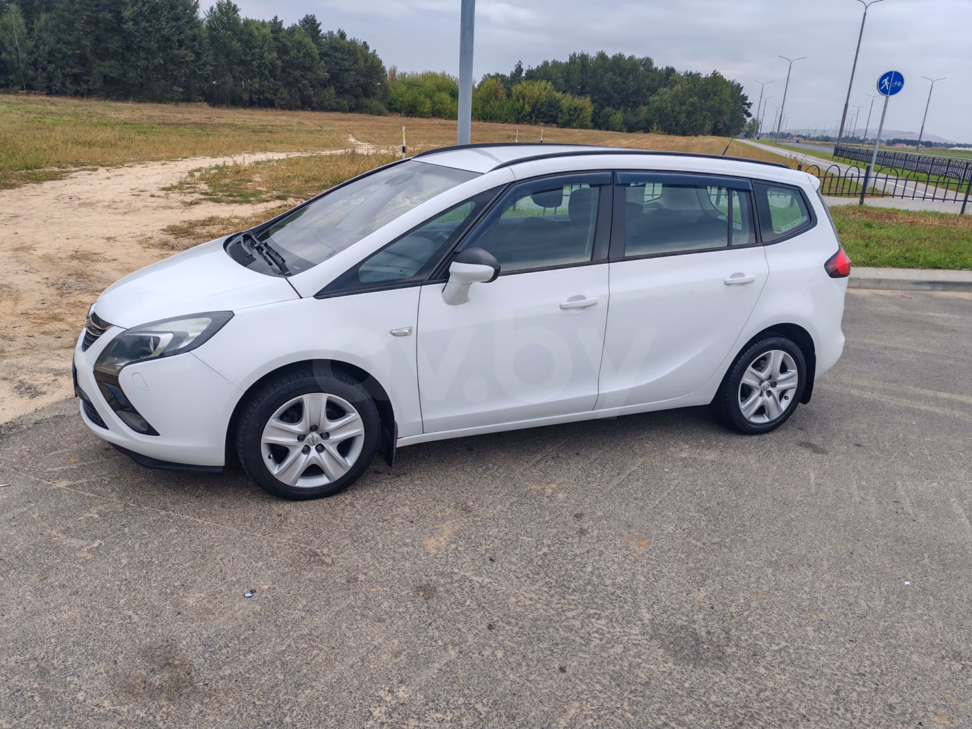 Opel Zafira фото 2