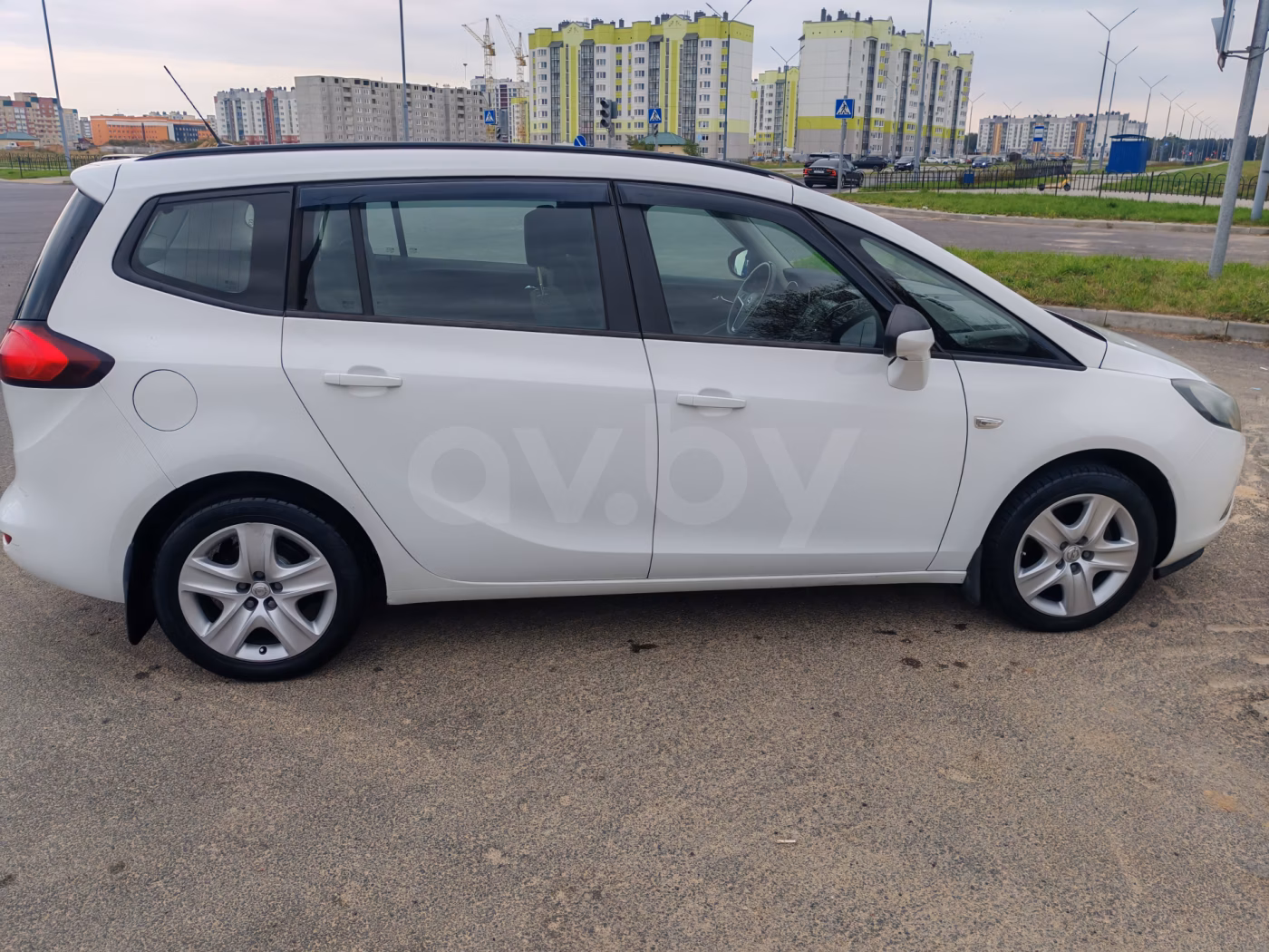 Opel Zafira фото 3