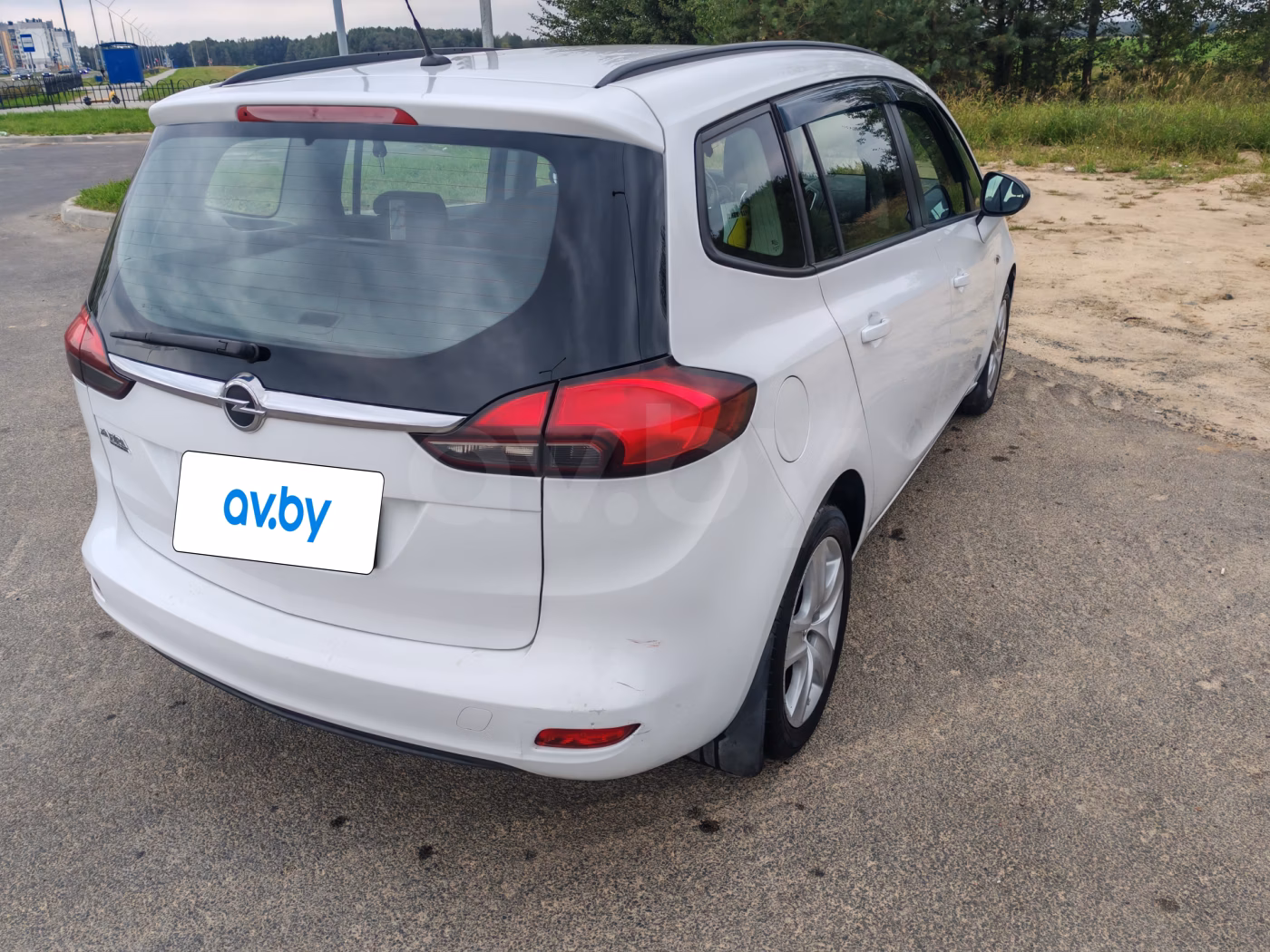 Opel Zafira фото 5