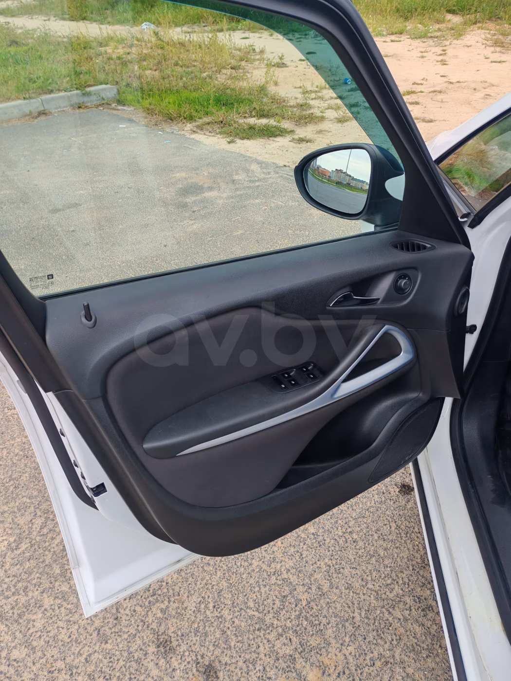 Opel Zafira фото 11