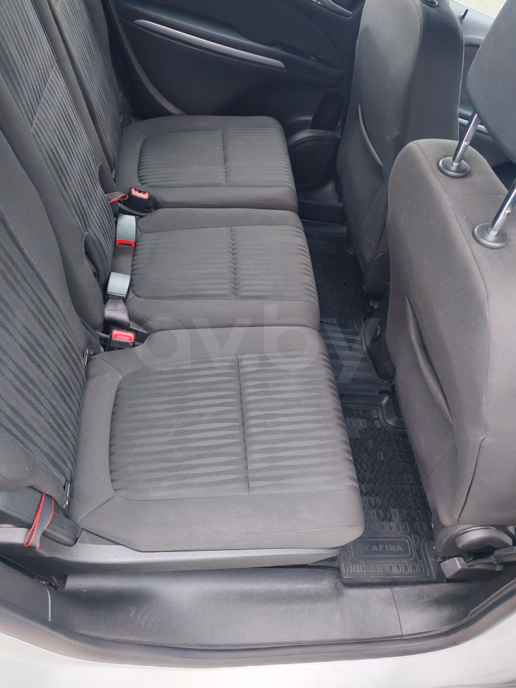 Opel Zafira фото 15
