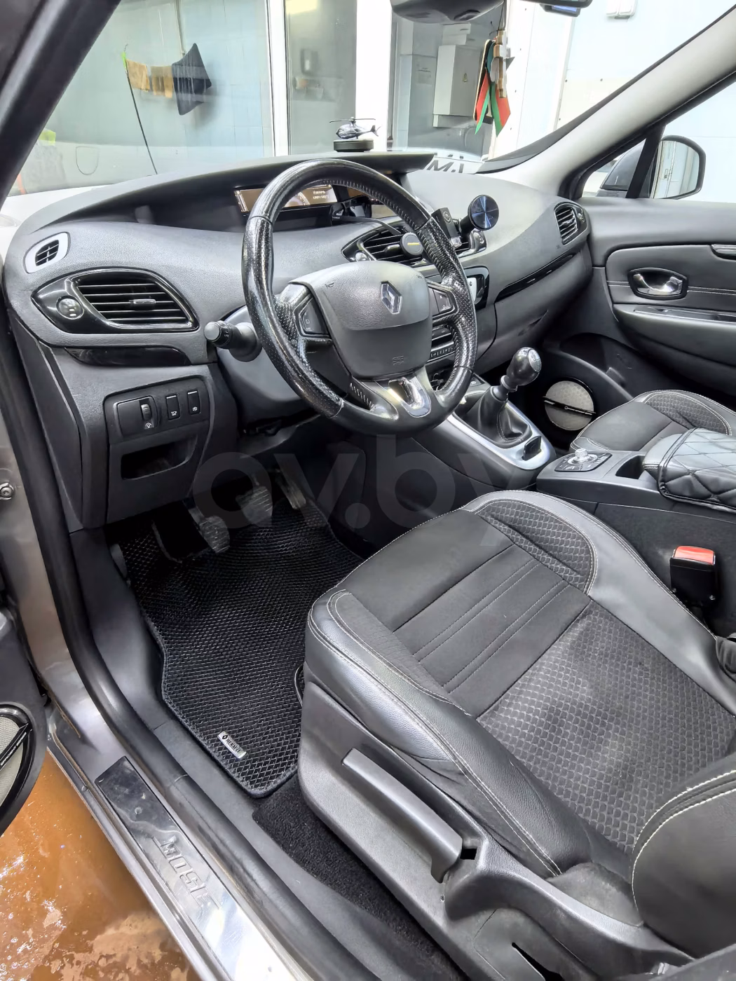 Renault Grand Scenic фото 7