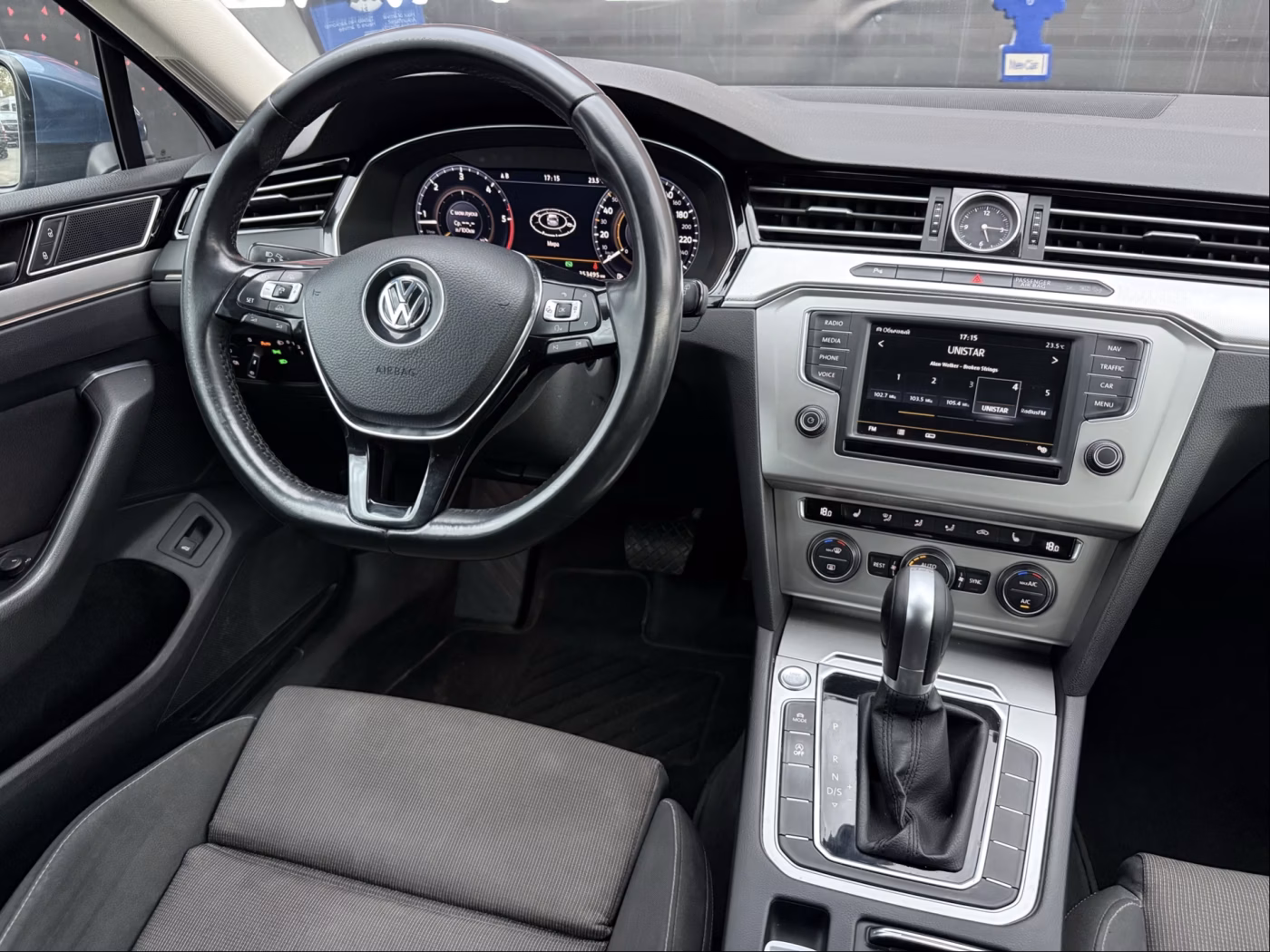 Volkswagen Passat фото 11