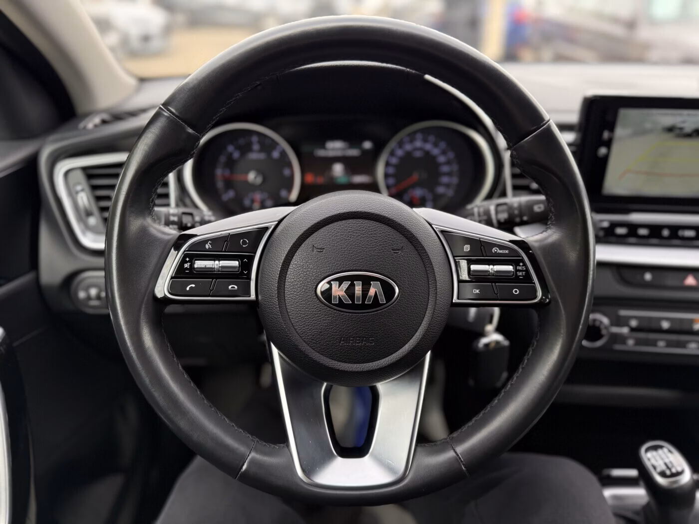 Kia XCeed фото 10