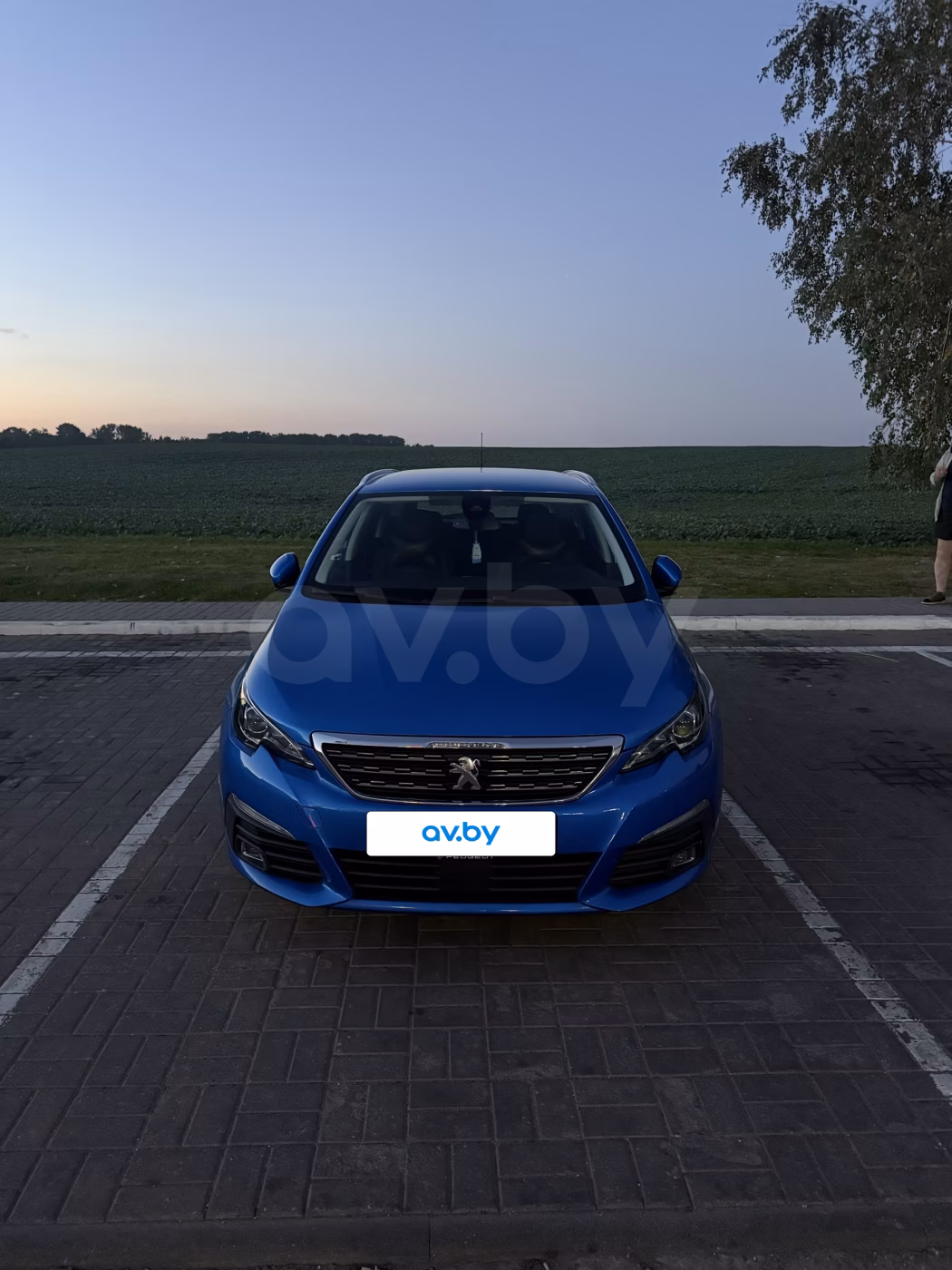 Peugeot 308 фото 2