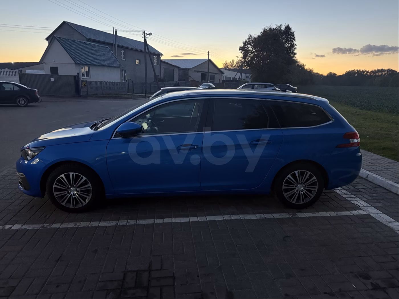 Peugeot 308 фото 4