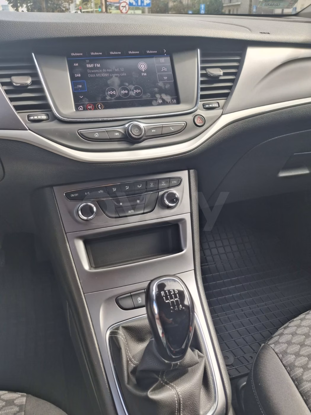 Opel Astra фото 3