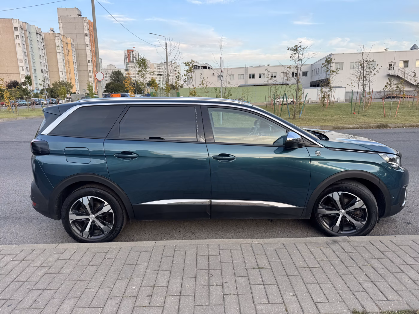 Peugeot 5008 фото 4