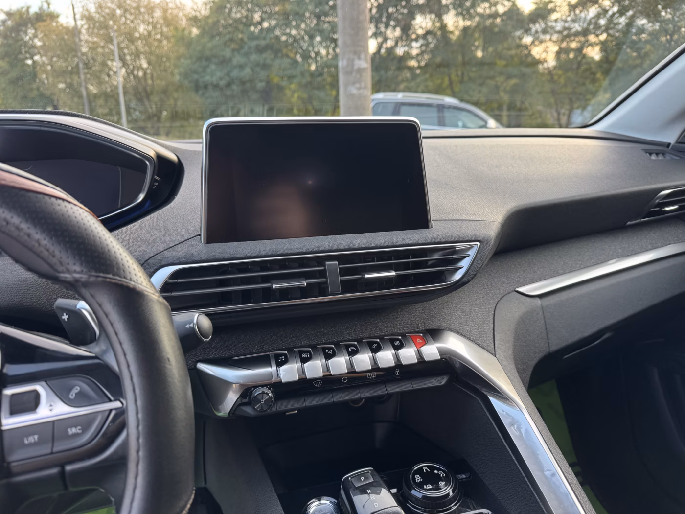Peugeot 5008 фото 15