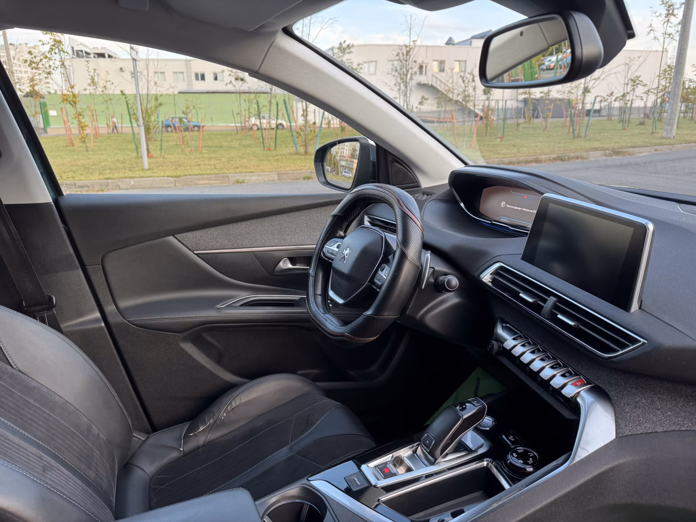 Peugeot 5008 фото 19