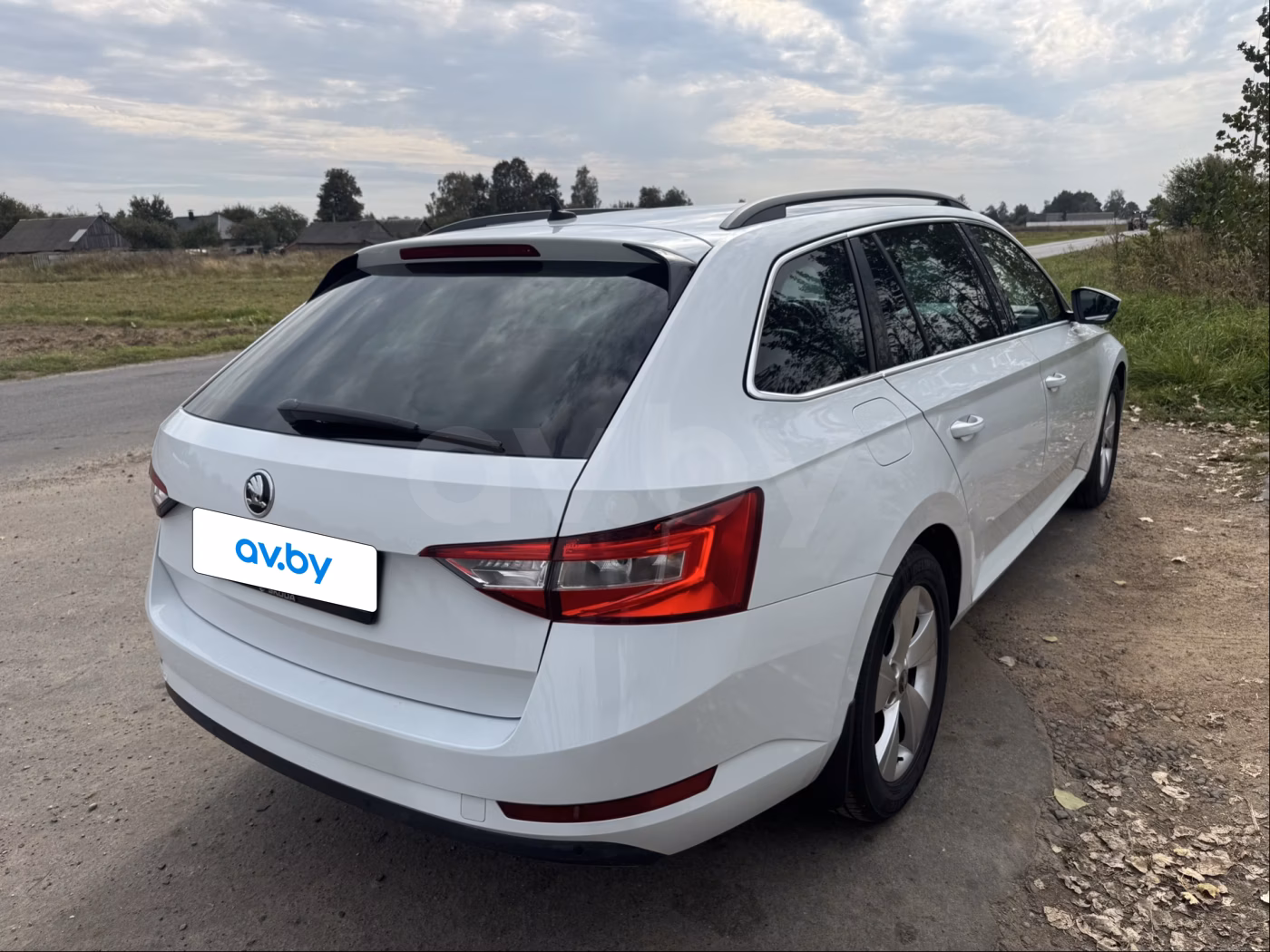 Skoda Superb фото 10