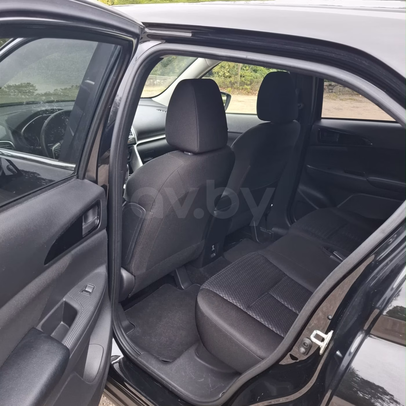 Mitsubishi Eclipse Cross фото 3