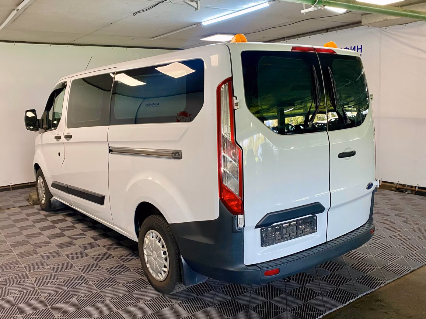 Ford Tourneo Custom фото 4