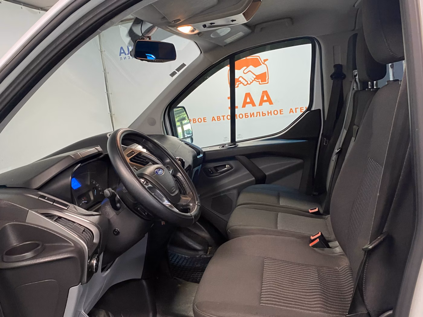Ford Tourneo Custom фото 5