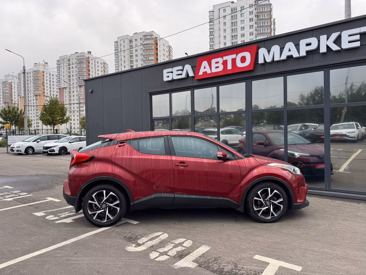 Toyota C-HR фото 4