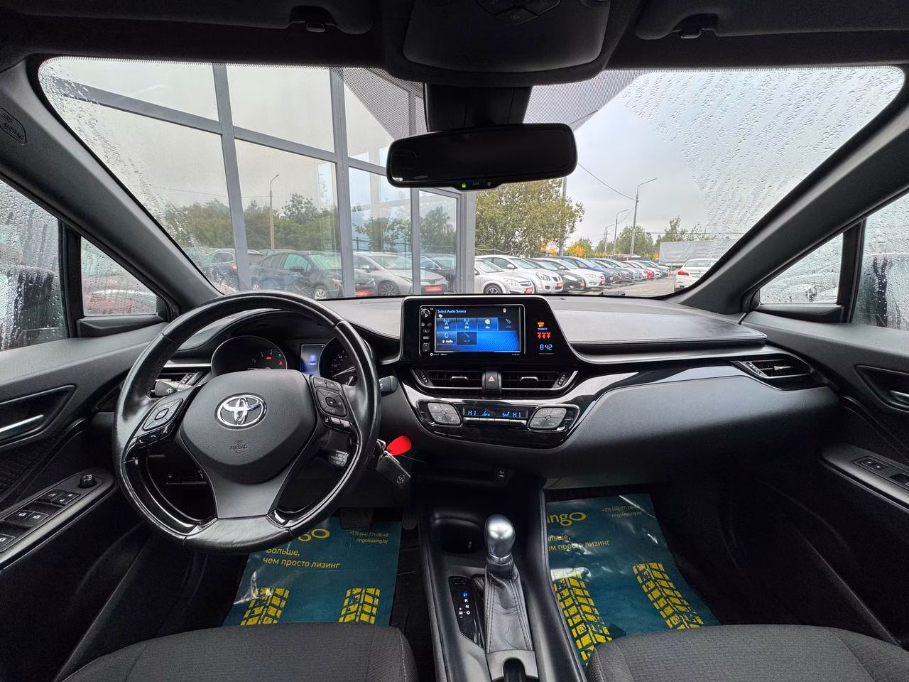 Toyota C-HR фото 14