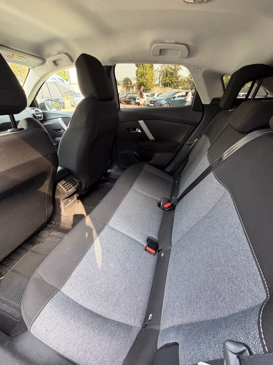 Citroen C4 фото 12