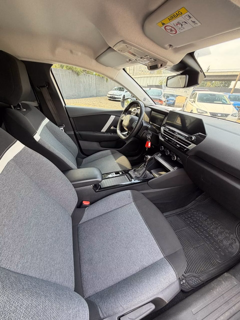 Citroen C4 фото 16