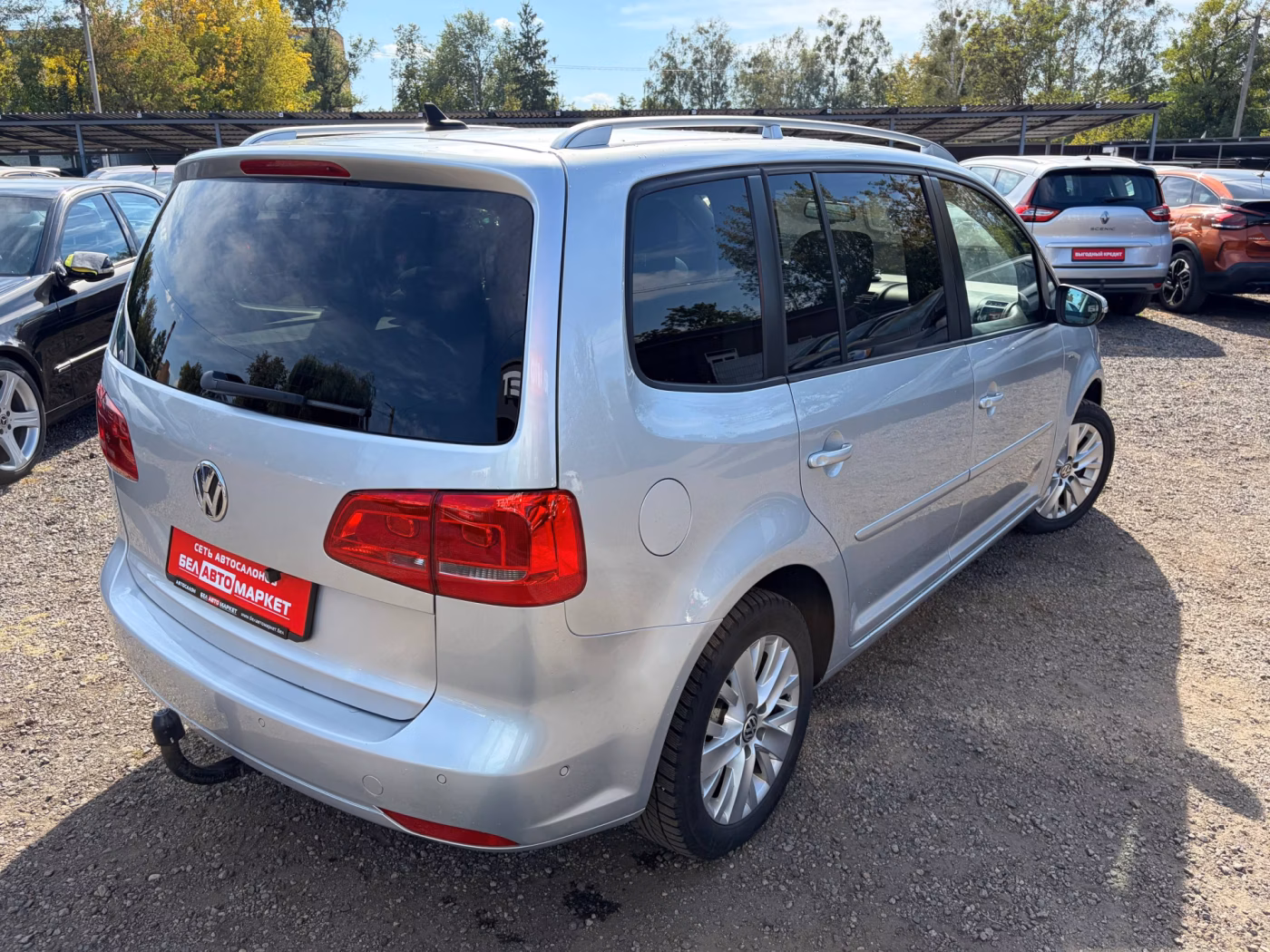 Volkswagen Touran фото 5