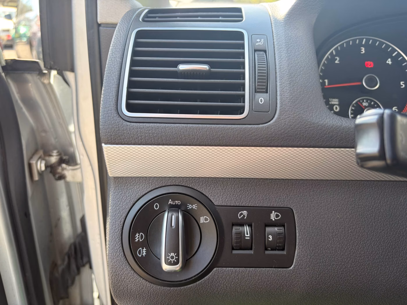 Volkswagen Touran фото 14