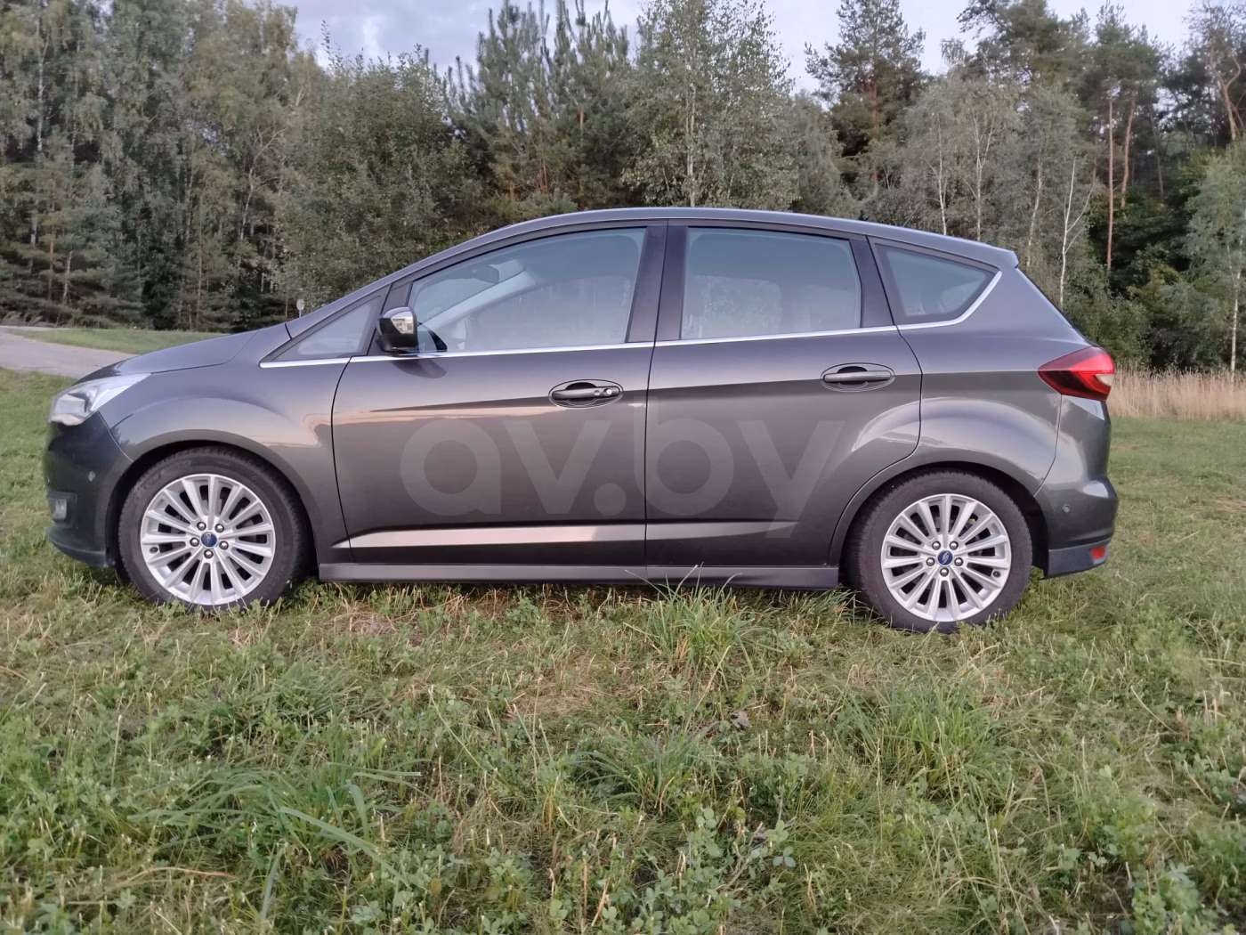Ford C-MAX фото 11