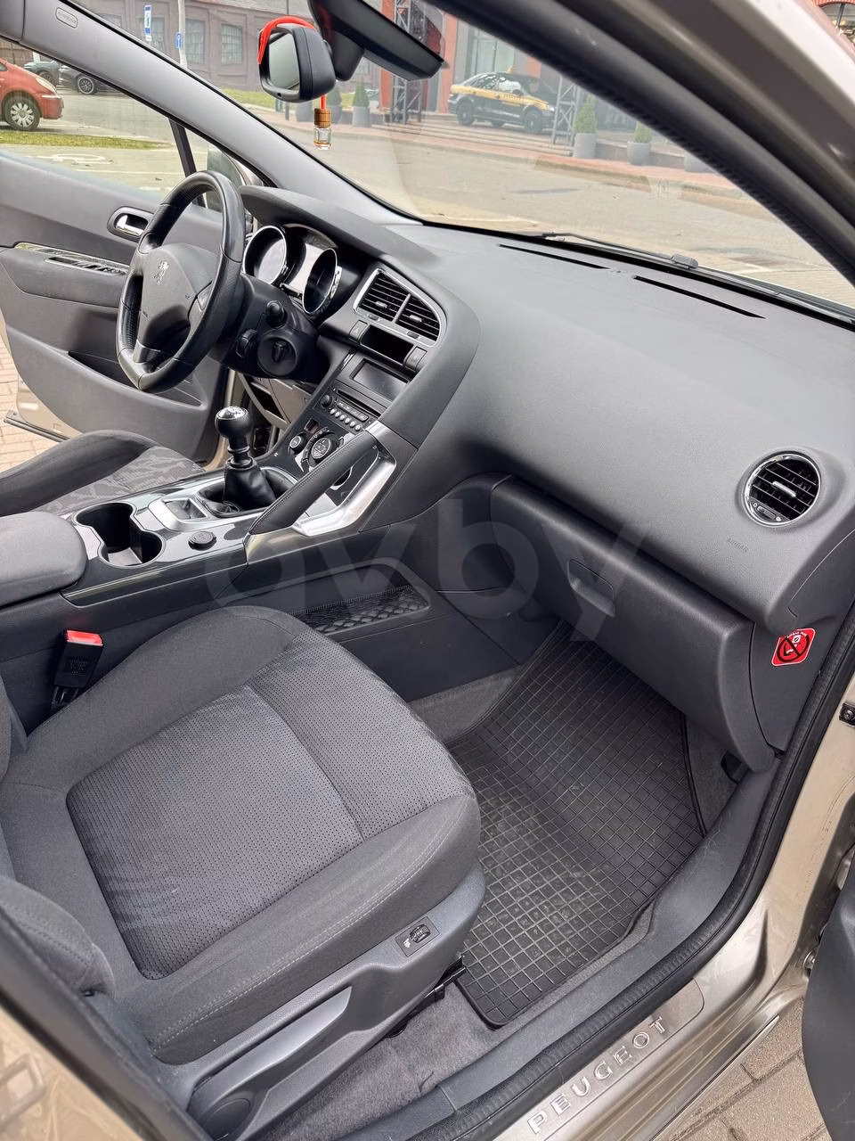 Peugeot 3008 фото 11
