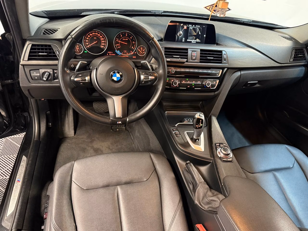 BMW 3 серия фото 16