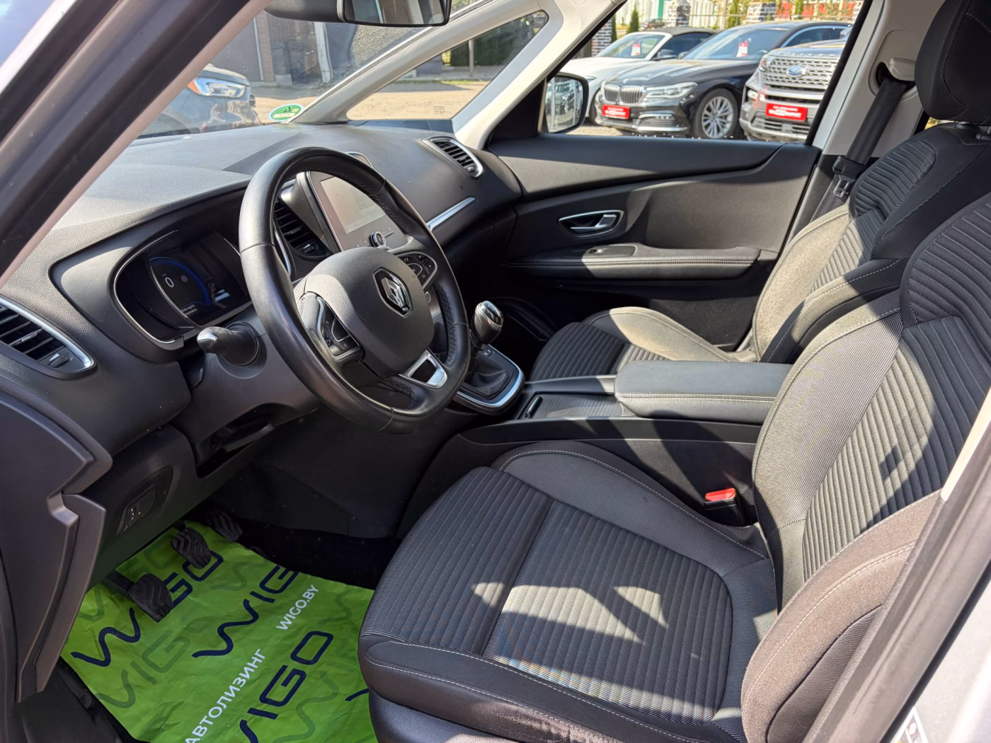 Renault Grand Scenic фото 9