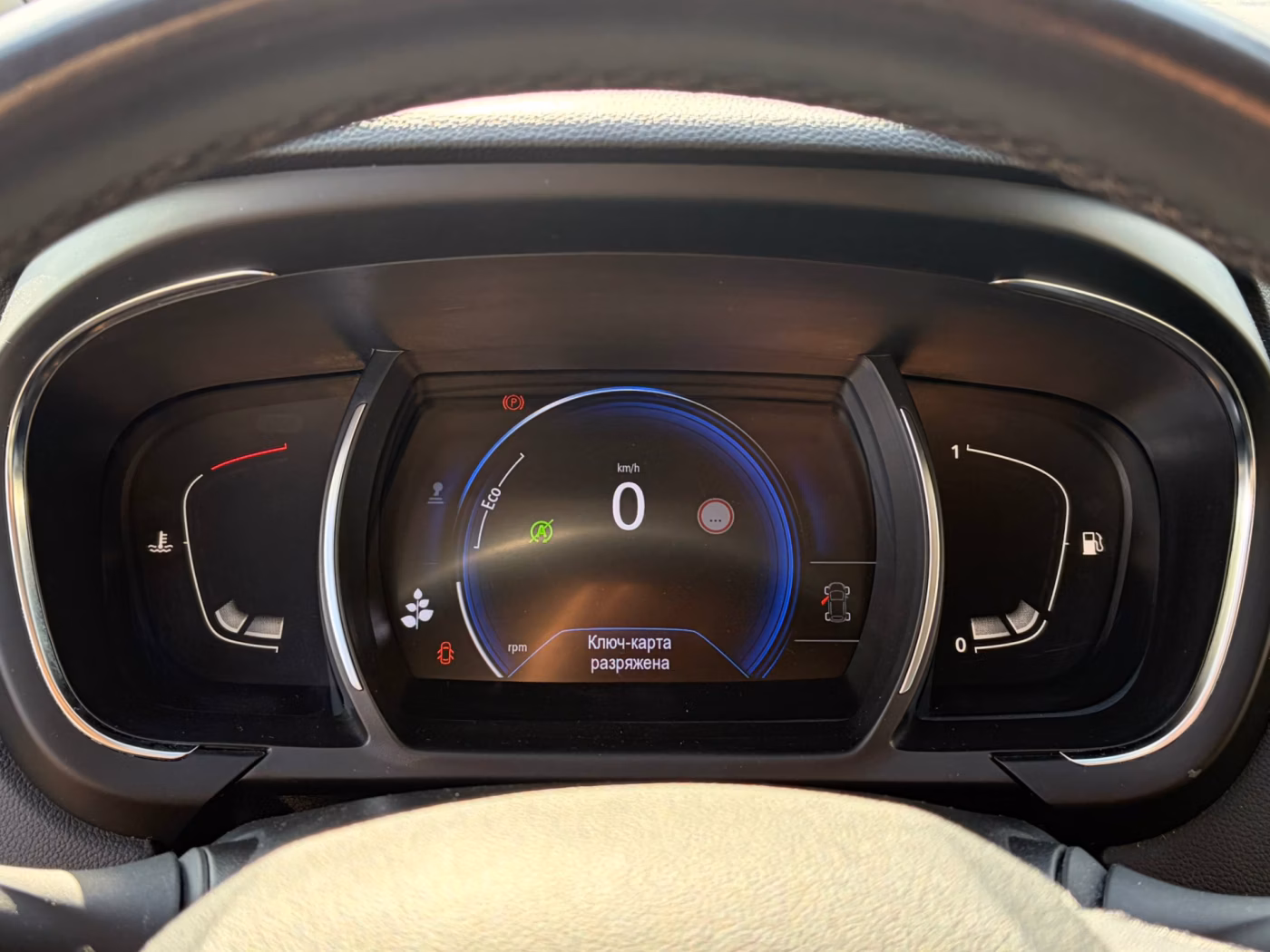 Renault Grand Scenic фото 11