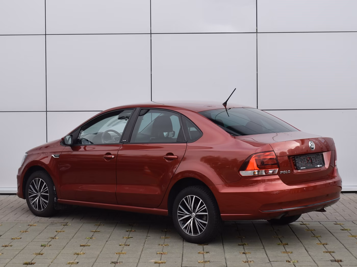 Volkswagen Polo Sedan фото 7